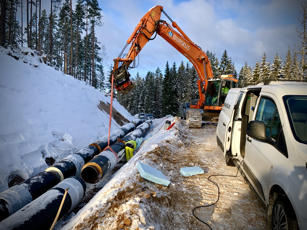 Pipe welding continues year-round; such are the standards in the district heating industry