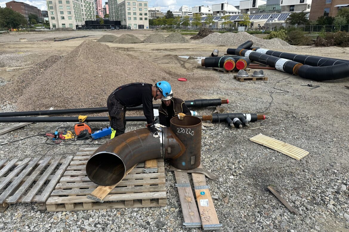 piping-installation-tee-branch-connection